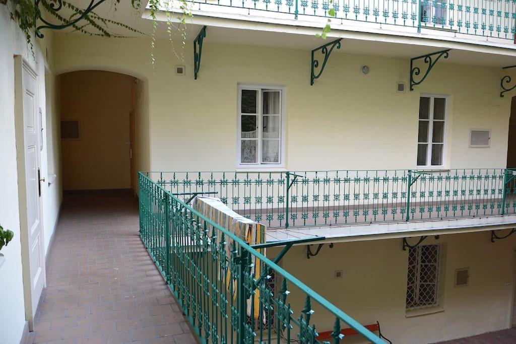 Old Town Herberghaus, 250M To Charles Bridge Apartment Prague Exterior photo