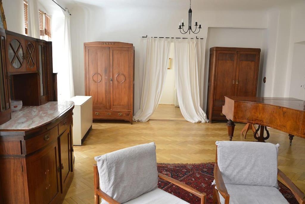 Old Town Herberghaus, 250M To Charles Bridge Apartment Prague Exterior photo
