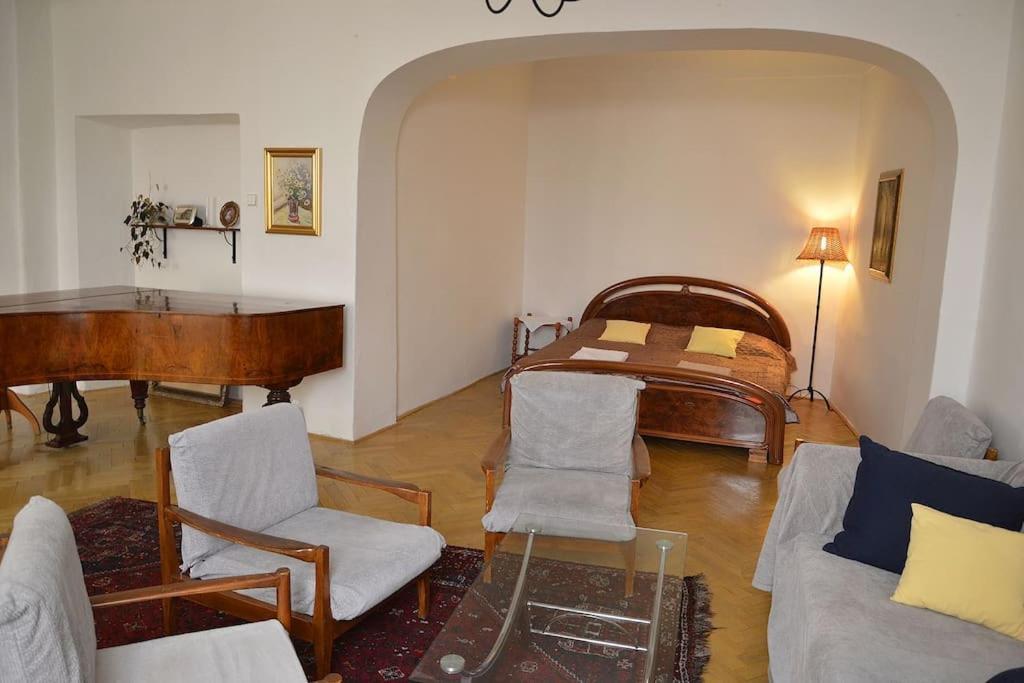 Old Town Herberghaus, 250M To Charles Bridge Apartment Prague Exterior photo